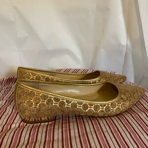 C wonder cork look geometric gold accent flat 8.5